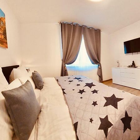 Apartament Comfort Primaverii Rîşnov Exteriör bild