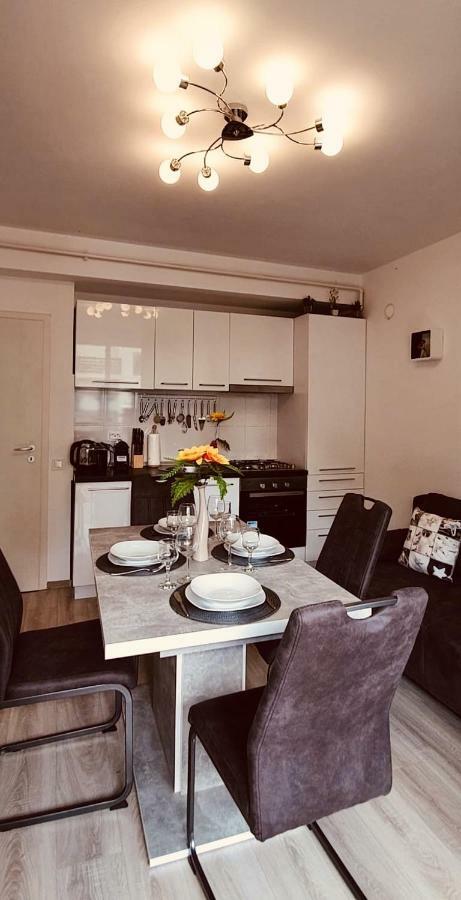 Apartament Comfort Primaverii Rîşnov Exteriör bild